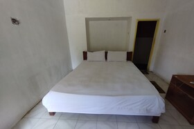 Spot On 93740 Madame Guesthouse