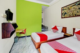 Adhya Guest House by OYO