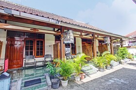 Astri Homestay By OYO