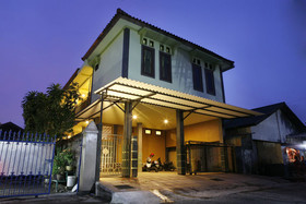 Sekardiyu Guesthouse