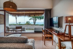 Amber Lombok Beach Resort