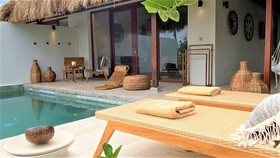 Amber Lombok Beach Resort