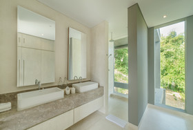 Selong Selo Resort and Residences