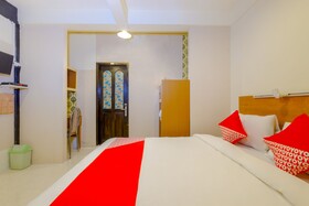 Green Valley House by Oyo Rooms