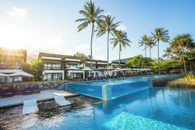 Katamaran Hotel & Resort