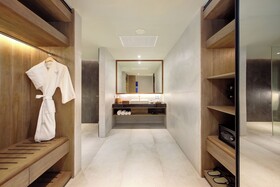 Katamaran Hotel & Resort