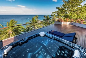 Katamaran Hotel & Resort