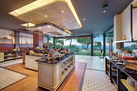 Katamaran Hotel & Resort
