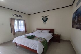 Spot On 93739 Insanta Hotel