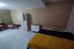 Spot On 93739 Insanta Hotel