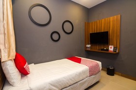 Avava Inn by OYO Rooms