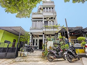 Lia Stay Syariah By OYO