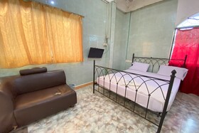 Hotel California 2 by OYO