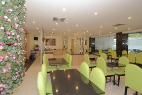 OYO 666 D' Grande Hotel Batam by Airy