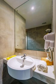 YELLO Hotel Harbour Bay Batam