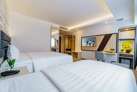 YELLO Hotel Harbour Bay Batam