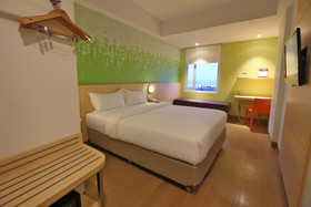 Zest Hotel Harbour Bay