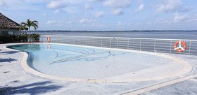 Doulos Phos The Ship Hotel