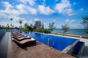 One Of A Kind Resort @Trikora Beach - Bintan