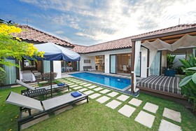 Pantai Indah Lagoi Bintan