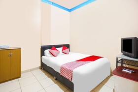 Spot On 91885 Wisma Heksa