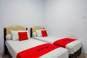 Hotel Bravo by RedDoorz