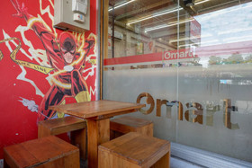 Omar Hotel by Reddoorz