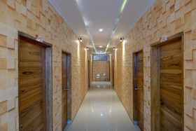 Omar Hotel by Reddoorz