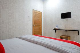 Omar Hotel by Reddoorz