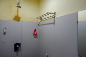 Atomy Hotel by RedDoorz