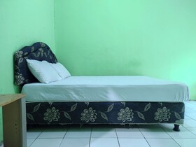 Penginapan Syariah Al Syifa by OYO
