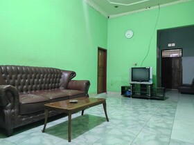 Penginapan Syariah Al Syifa by OYO