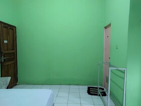 Penginapan Syariah Al Syifa by OYO