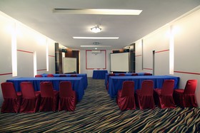 Zahra Syariah Hotel by Airy Rooms