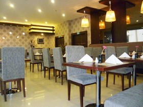 Zenith Hotel