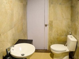 Zenith Hotel