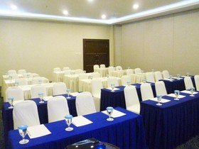 Zenith Hotel