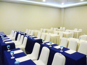 Zenith Hotel