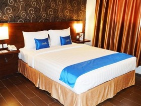 Zenith Hotel