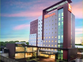 Hotel ibis Makassar City Center