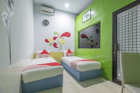 Nilam Residence By OYO Rooms