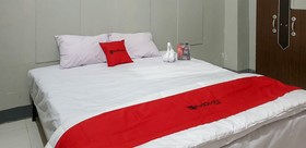 Hotel Yaki Mamuju by RedDoorz