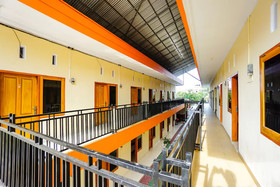 A2b Residence by OYO Rooms