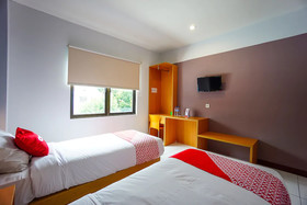 D'karombasan Hotel by OYO Rooms
