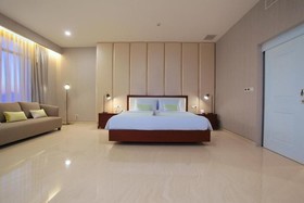 Grand Whiz Megamas Manado