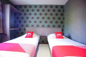 Hotel D'komo by OYO Rooms