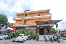 Oxy Townhouse by OYO Rooms