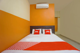 Oxy Townhouse by OYO Rooms