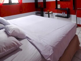 OYO 93168 Permata Ria Hotel