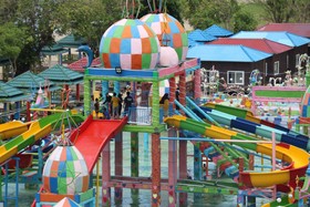 Resort Wisata Pantai Topejawa